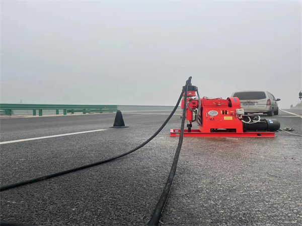 胶州马路路基路面开裂下沉注浆加固灌浆